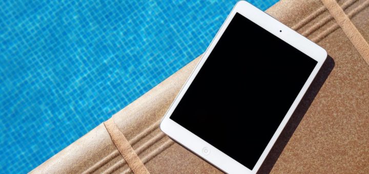 Piscine et tablette